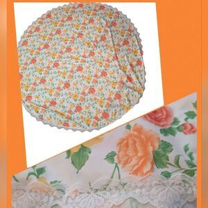 70s Vintage silky floral‎ round tablecloth with lace trim